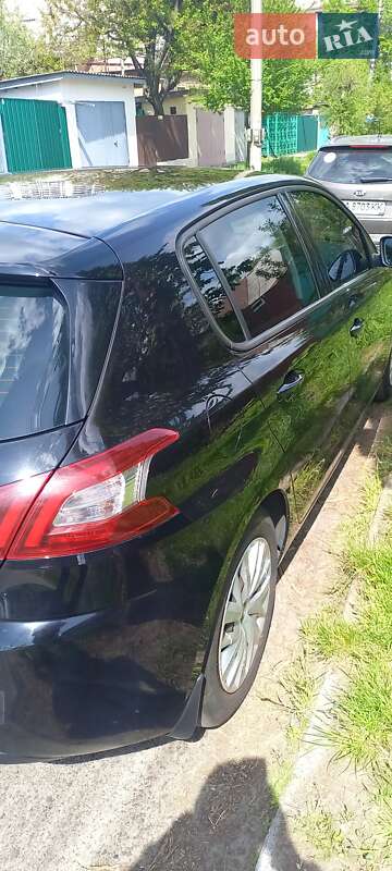 Хэтчбек Peugeot 308 2015 в Киеве