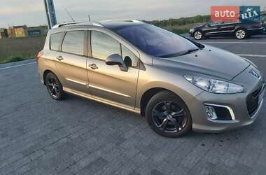 Универсал Peugeot 308 2011 в 
