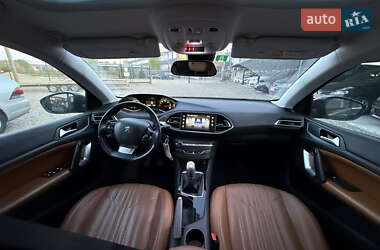 Универсал Peugeot 308 2014 в 