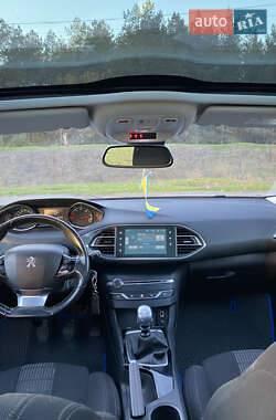 Універсал Peugeot 308 2015 в 