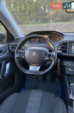 Універсал Peugeot 308 2015 в 