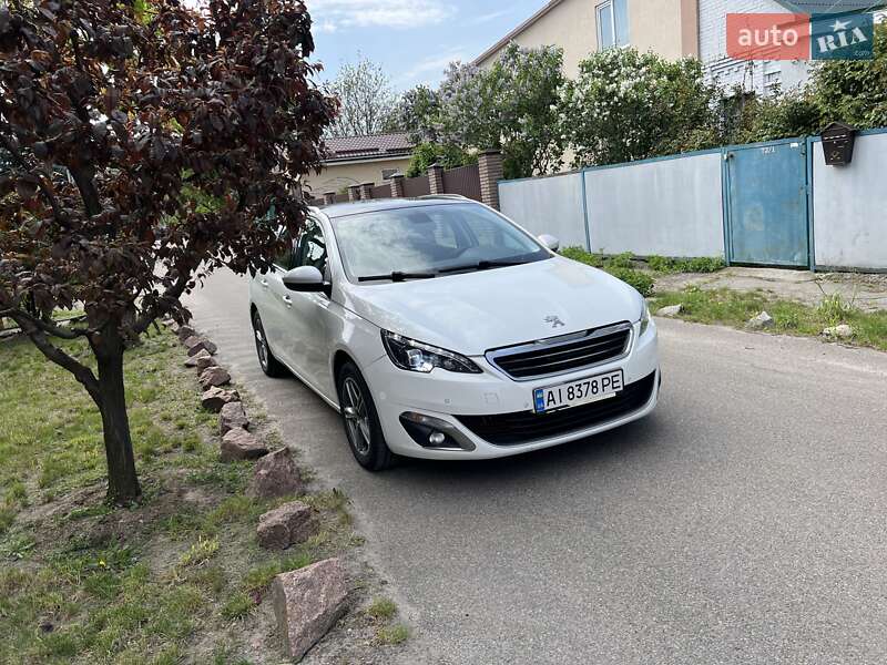 Универсал Peugeot 308 2016 в Киеве