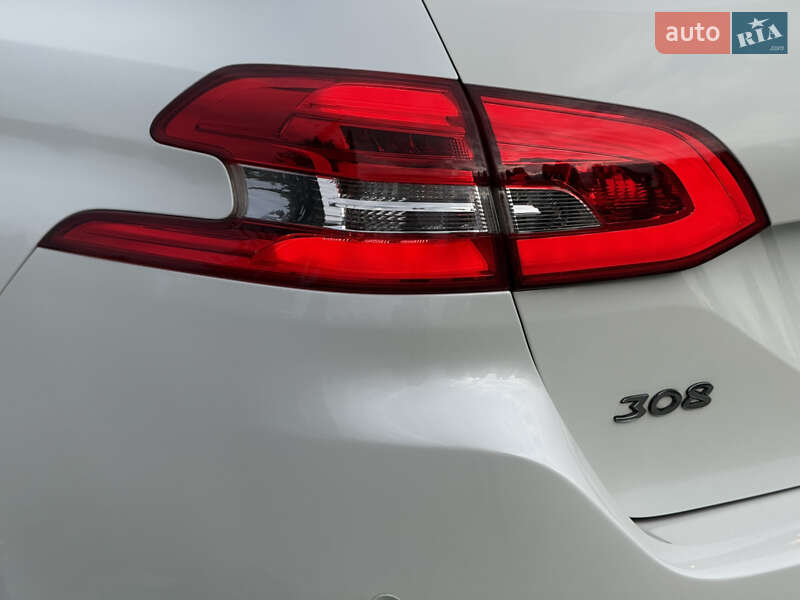 Универсал Peugeot 308 2018 в Дубно