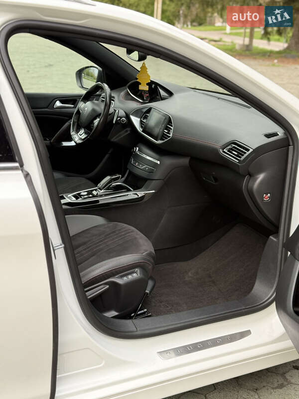 Универсал Peugeot 308 2018 в Дубно