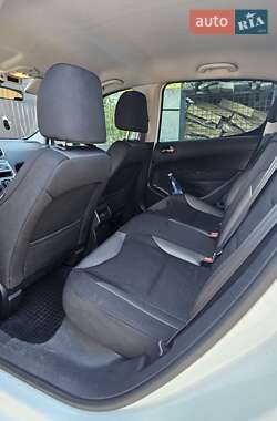 Хетчбек Peugeot 308 2012 в 