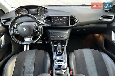 Хэтчбек Peugeot 308 2018 в 
