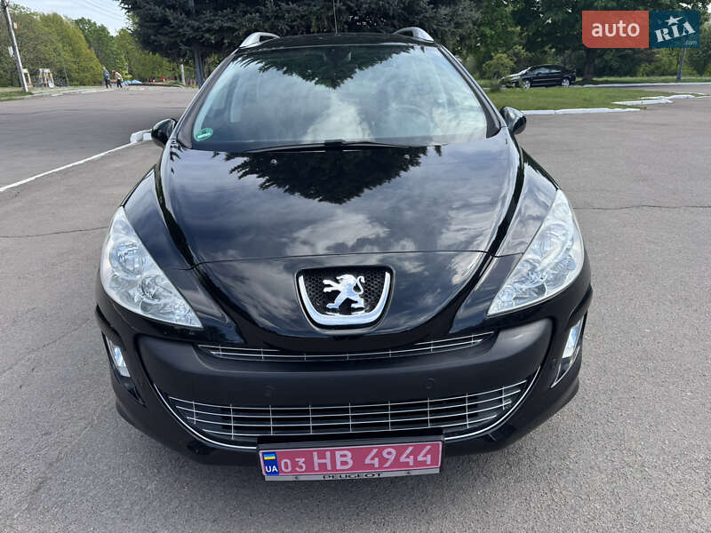 Универсал Peugeot 308 2008 в Ровно