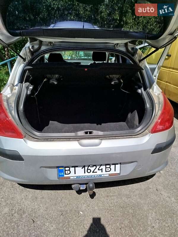 Хетчбек Peugeot 308 2008 в Києві