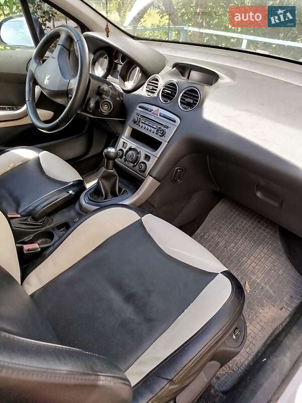 Хетчбек Peugeot 308 2008 в Києві