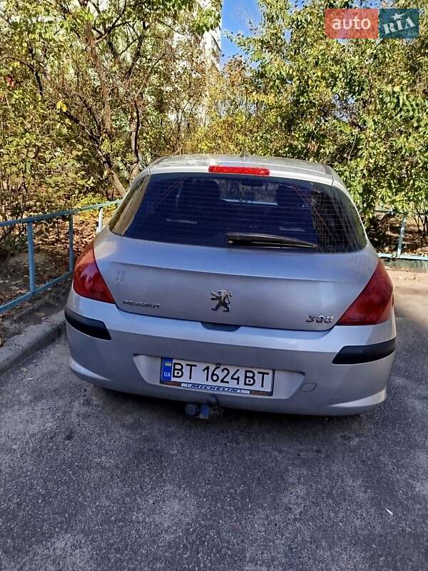 Хэтчбек Peugeot 308 2008 в 