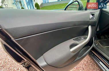 Хэтчбек Peugeot 308 2007 в 
