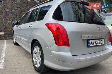 Универсал Peugeot 308 2011 в Вараше
