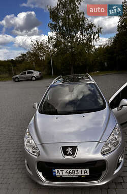 Універсал Peugeot 308 2012 в 