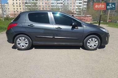 Хетчбек Peugeot 308 2008 в 