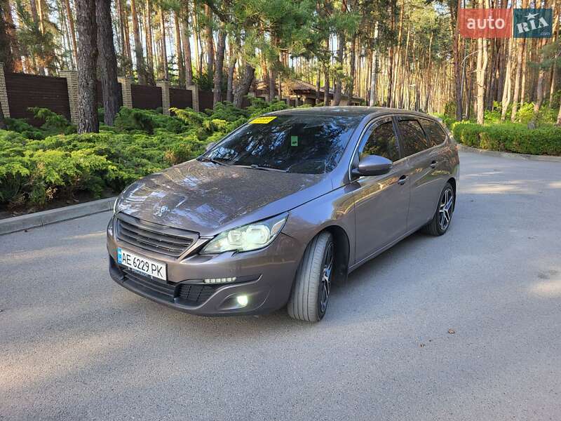 Универсал Peugeot 308 2014 в Днепре