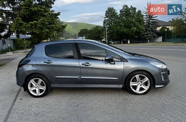 Хетчбек Peugeot 308 2008 в 