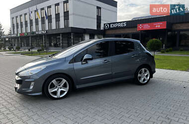 Хетчбек Peugeot 308 2008 в 