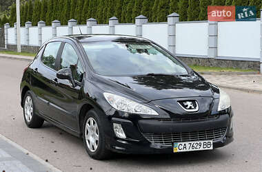Хетчбек Peugeot 308 2010 в Черкасах