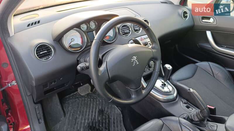 Хэтчбек Peugeot 308 2012 в Киеве