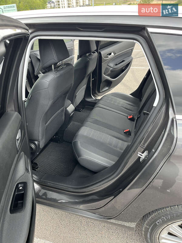 Універсал Peugeot 308 2019 в Рівному