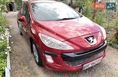 Хэтчбек Peugeot 308 2008 в Вознесенске