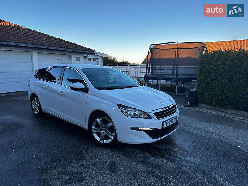 Універсал Peugeot 308 2015 в Чернівцях