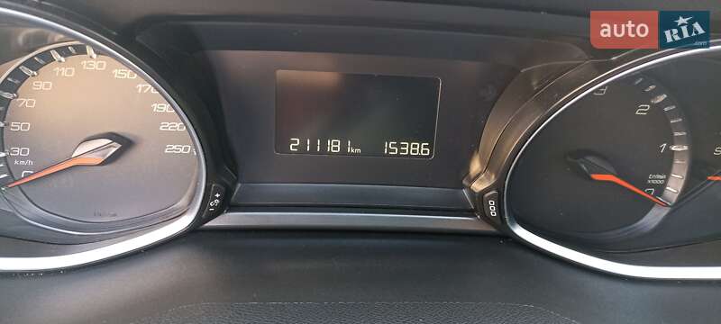 Универсал Peugeot 308 2015 в Каменке