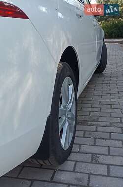 Универсал Peugeot 308 2015 в 