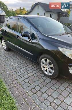 Хэтчбек Peugeot 308 2009 в Ивано-Франковске