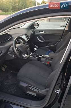 Універсал Peugeot 308 2015 в 