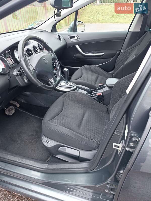 Универсал Peugeot 308 2011 в Луцке