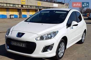 Хетчбек Peugeot 308 2011 в Дніпрі