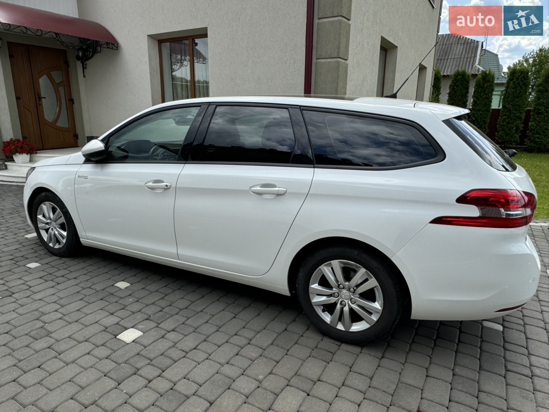2014 Peugeot 308 - мініатюра 23