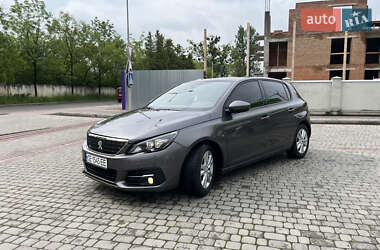 Хэтчбек Peugeot 308 2017 в 