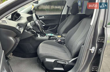 Хэтчбек Peugeot 308 2017 в 
