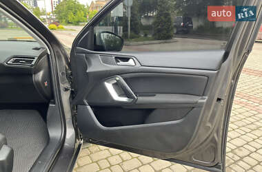Хэтчбек Peugeot 308 2017 в 