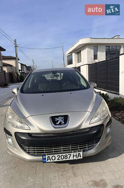 Хэтчбек Peugeot 308 2008 в 
