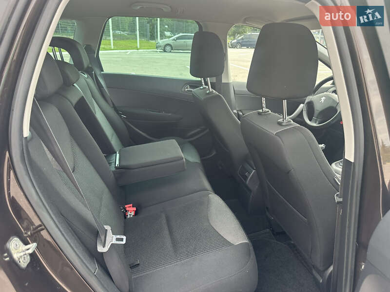 Універсал Peugeot 308 2011 в Житомирі