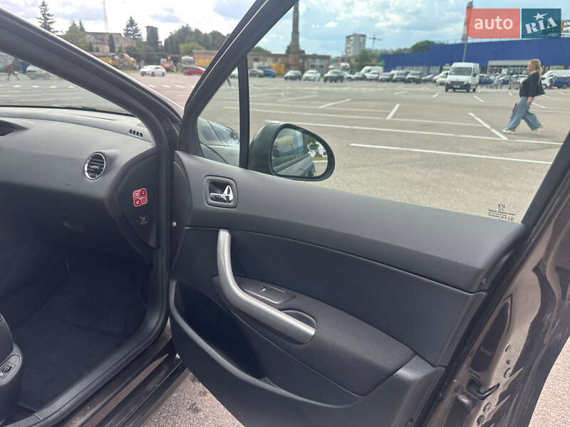 Універсал Peugeot 308 2011 в Житомирі