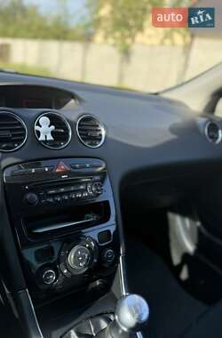 Кабриолет Peugeot 308 2009 в 