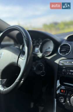 Кабриолет Peugeot 308 2009 в 