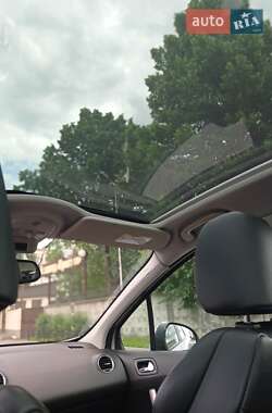 Хэтчбек Peugeot 308 2011 в 