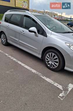 Универсал Peugeot 308 2010 в 