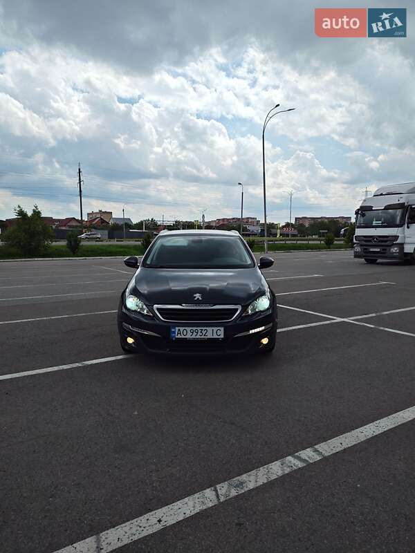 Peugeot 308 2016