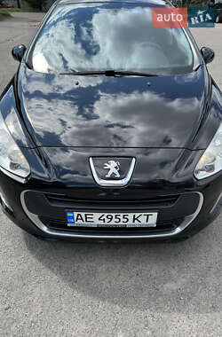 Хетчбек Peugeot 308 2011 в Дніпрі