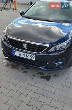 Універсал Peugeot 308 2017 в 