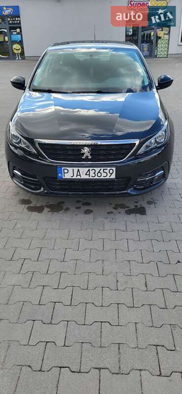 Универсал Peugeot 308 2017 в Дубно