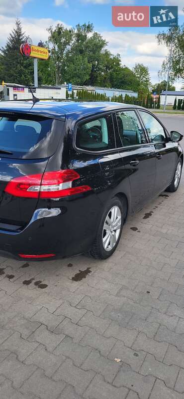Универсал Peugeot 308 2017 в Дубно
