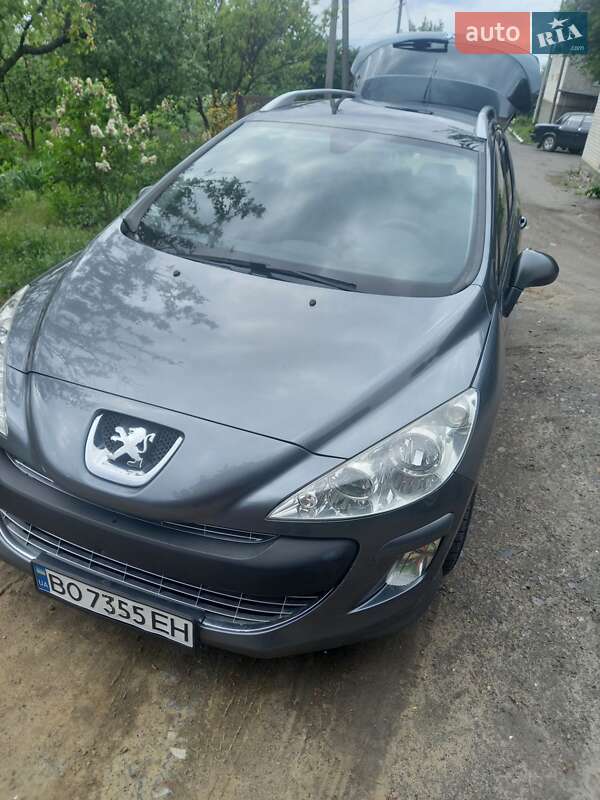 Универсал Peugeot 308 2010 в Гайсине