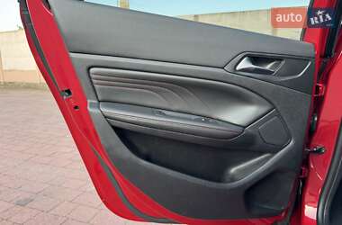 Универсал Peugeot 308 2015 в 